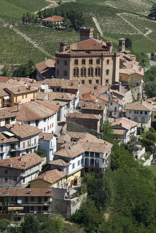 Agriturismo La Terrazza Sul Bosco Villa Barolo Exterior photo